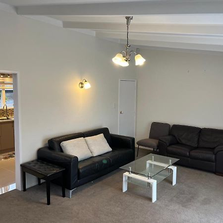 Hillcrest Homestay, Northshore, โอ๊คแลนด์ ภายนอก รูปภาพ