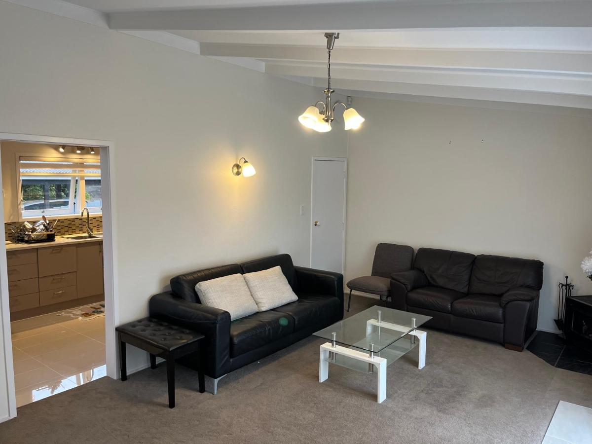 Hillcrest Homestay, Northshore, โอ๊คแลนด์ ภายนอก รูปภาพ