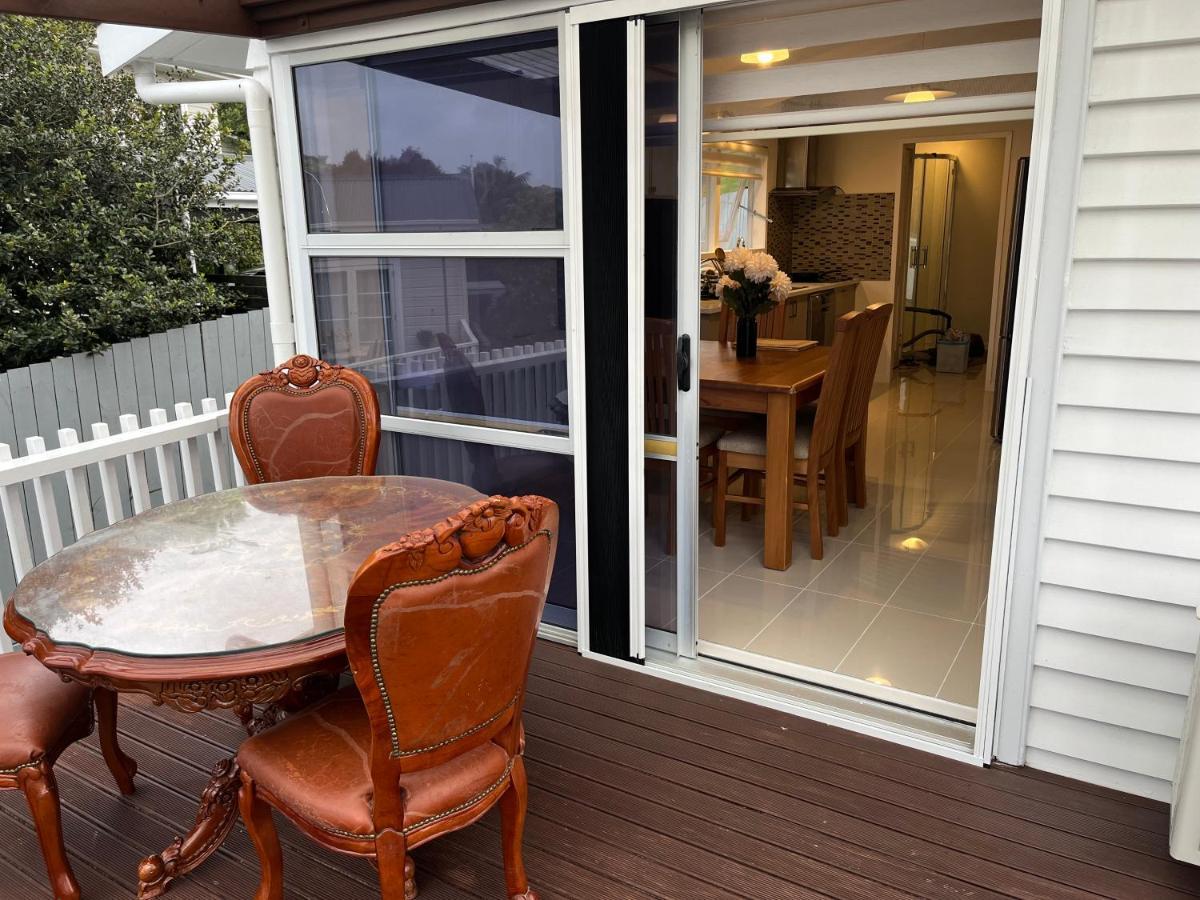 Hillcrest Homestay, Northshore, โอ๊คแลนด์ ภายนอก รูปภาพ