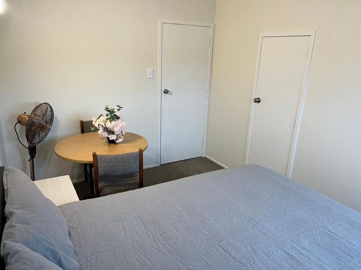 Hillcrest Homestay, Northshore, โอ๊คแลนด์ ภายนอก รูปภาพ