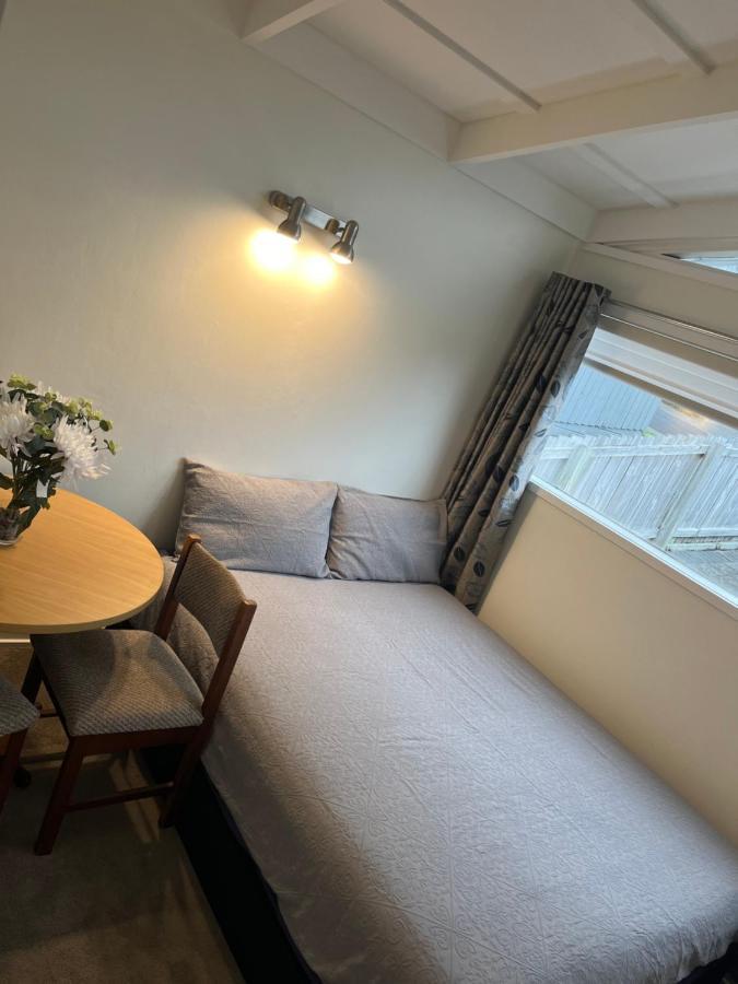 Hillcrest Homestay, Northshore, โอ๊คแลนด์ ภายนอก รูปภาพ